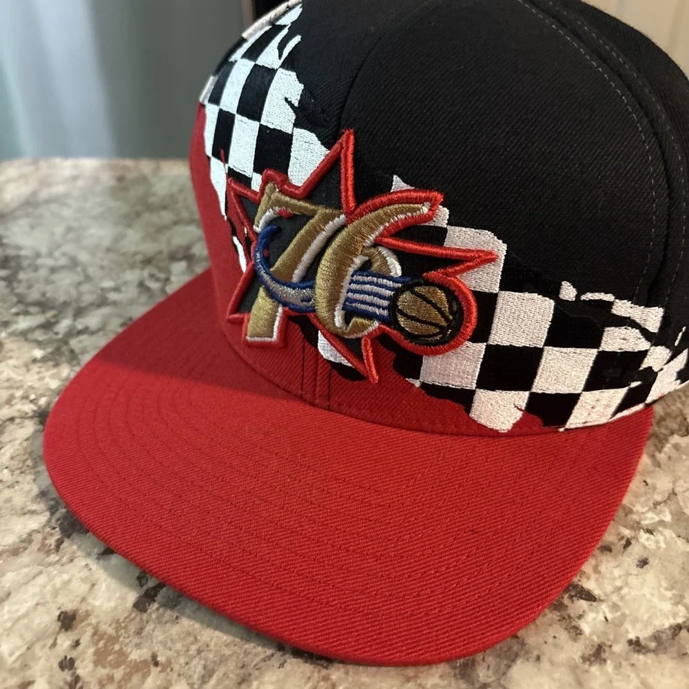Mitchell & Ness Philadelphia 76ers Checkered Snapback Hat‎ 2018 VGUC